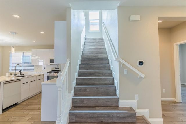 5865 E Beck Avenue, Fresno, CA 93727