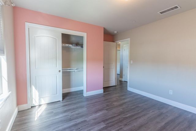 5865 E Beck Avenue, Fresno, CA 93727