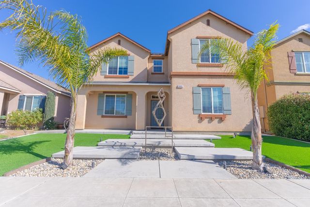 5865 E Beck Avenue, Fresno, CA 93727