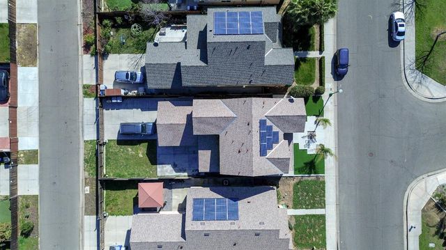 5865 E Beck Avenue, Fresno, CA 93727