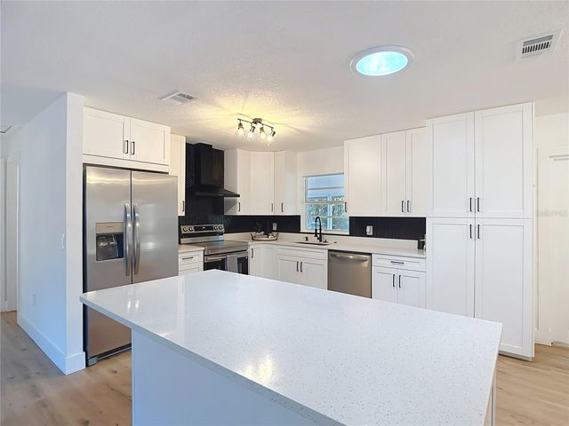 3551 OAKWOOD DRIVE, Wesley Chapel, FL 33543