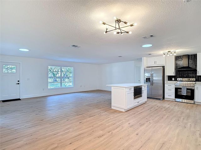 3551 OAKWOOD DRIVE, Wesley Chapel, FL 33543