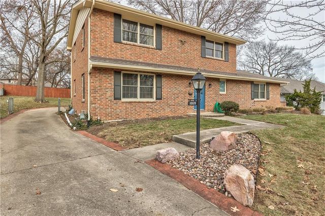 10120 W 65th Street, Merriam, KS 66203