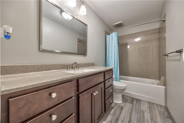 10120 W 65th Street, Merriam, KS 66203