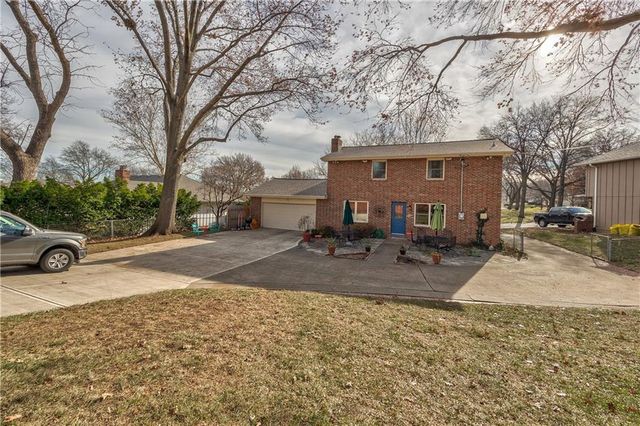 10120 W 65th Street, Merriam, KS 66203