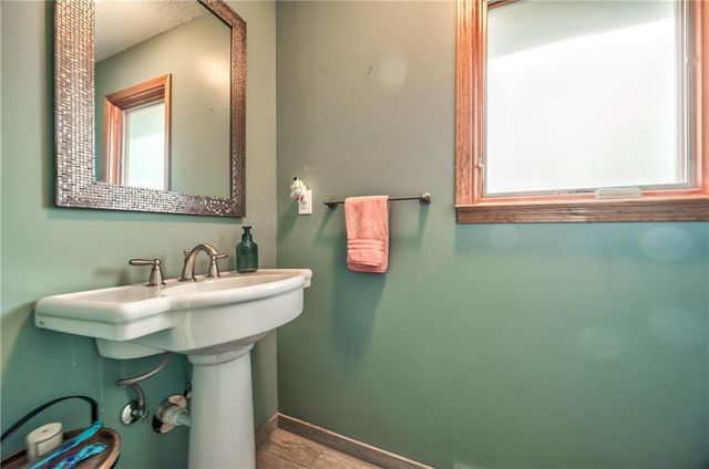 10120 W 65th Street, Merriam, KS 66203