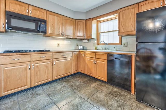 10120 W 65th Street, Merriam, KS 66203