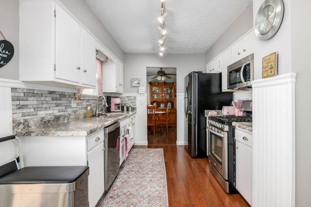 963 Hunt Valley Drive, Reynoldsburg, OH 43068