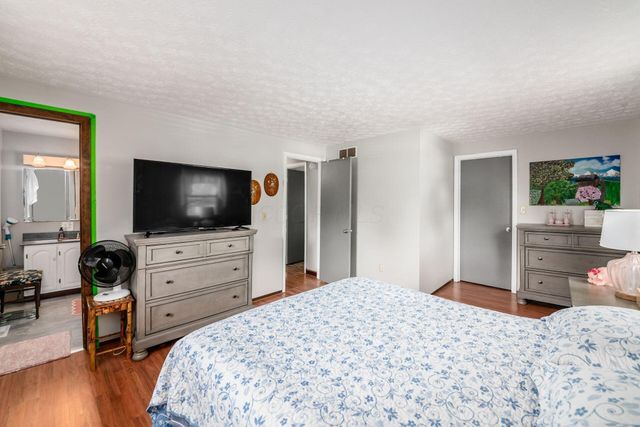 963 Hunt Valley Drive, Reynoldsburg, OH 43068