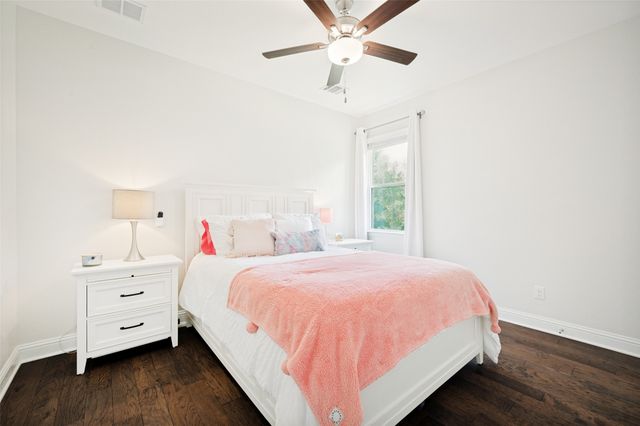 104 Lakeview Drive, Oak Point, TX 75068