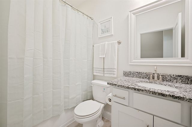 104 Lakeview Drive, Oak Point, TX 75068