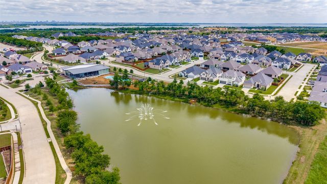 104 Lakeview Drive, Oak Point, TX 75068