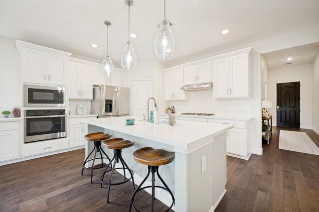 104 Lakeview Drive, Oak Point, TX 75068