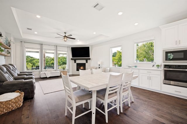 104 Lakeview Drive, Oak Point, TX 75068