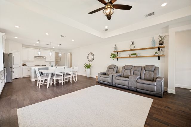 104 Lakeview Drive, Oak Point, TX 75068