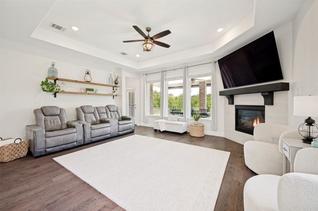 104 Lakeview Drive, Oak Point, TX 75068