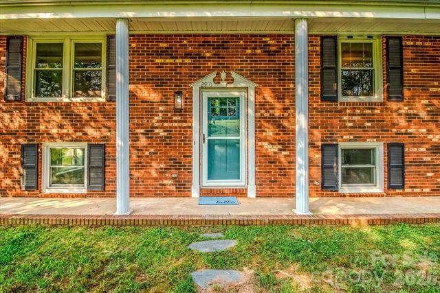 2910 Old Highway 60 Highway, Ronda, NC 28670