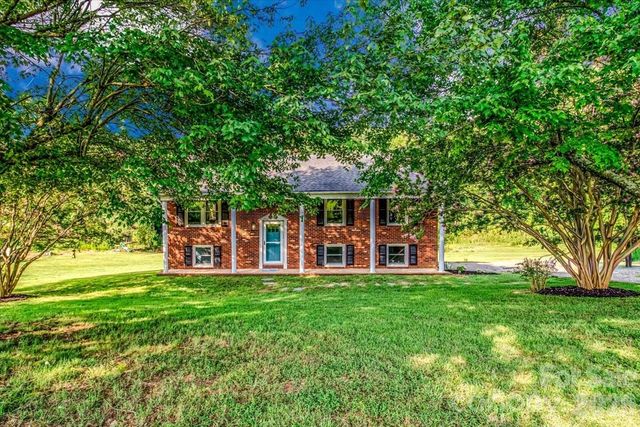 2910 Old Highway 60 Highway, Ronda, NC 28670