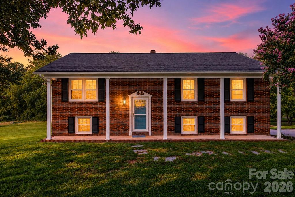 2910 Old Highway 60 Highway, Ronda, NC 28670