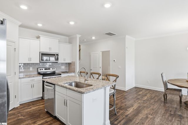 6 Planters Place, Greer, SC 29650
