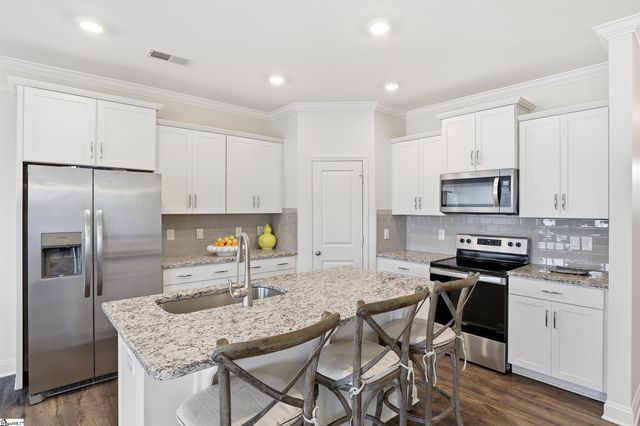 6 Planters Place, Greer, SC 29650
