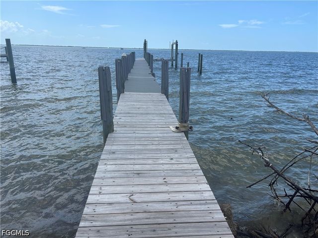 3211 Vacation LN, St James City, FL 33956