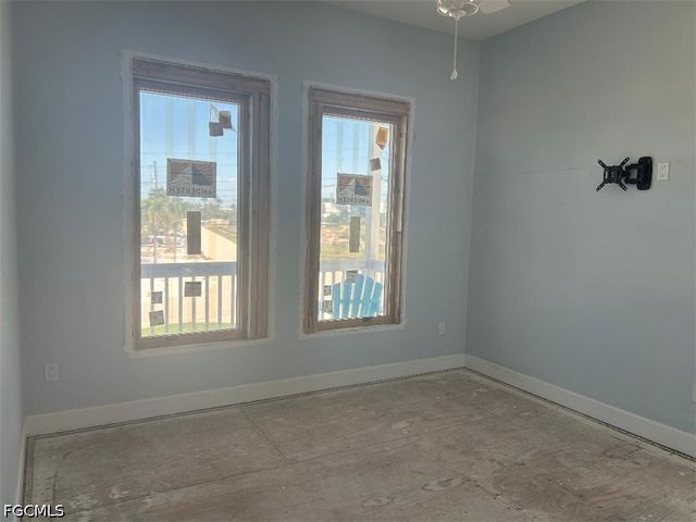 3211 Vacation LN, St James City, FL 33956