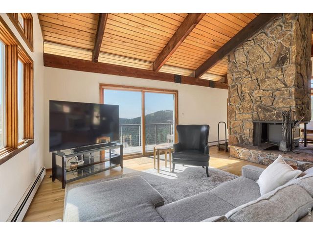 266 Peakview Rd, Boulder, CO 80302