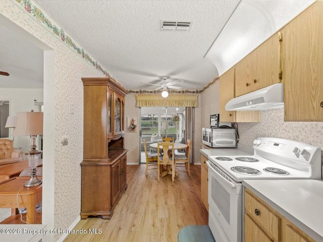 7415 Heather Walk Drive, Weeki Wachee, FL 34613