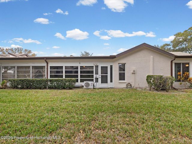 7415 Heather Walk Drive, Weeki Wachee, FL 34613
