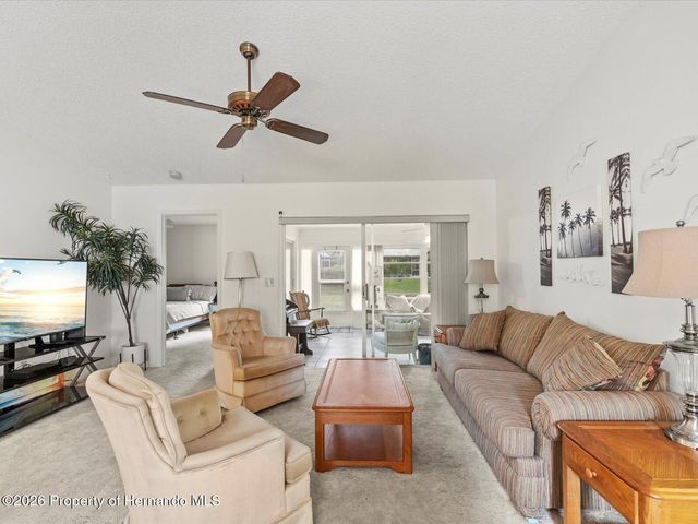 7415 Heather Walk Drive, Weeki Wachee, FL 34613