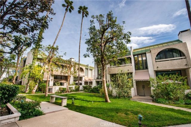 5340 Yarmouth 205, Encino, CA 91316