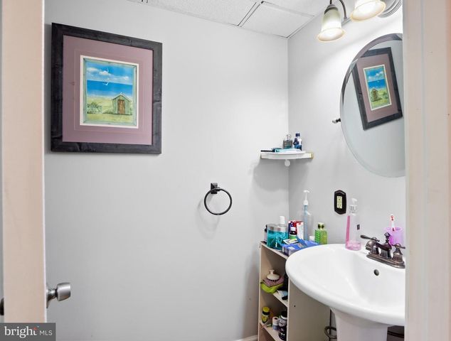 808 KNOXVILLE RD, Knoxville, MD 21758