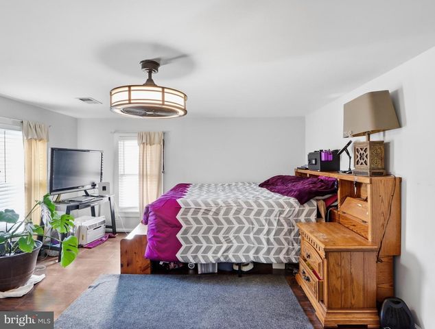 808 KNOXVILLE RD, Knoxville, MD 21758