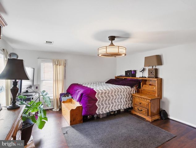 808 KNOXVILLE RD, Knoxville, MD 21758