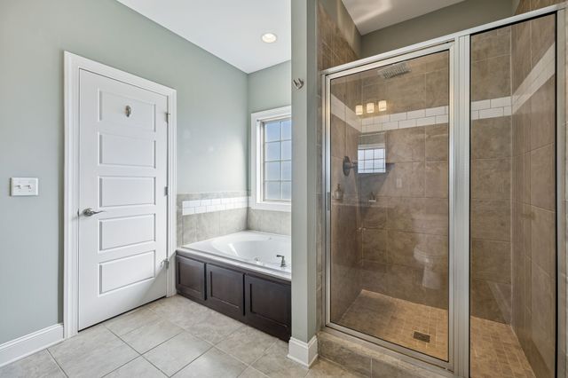 1301 Rivercrest Dr, Murfreesboro, TN 37129