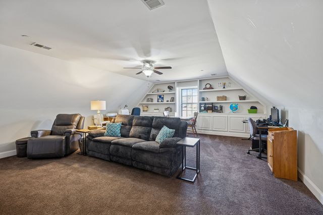 1301 Rivercrest Dr, Murfreesboro, TN 37129