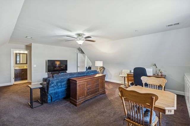 1301 Rivercrest Dr, Murfreesboro, TN 37129