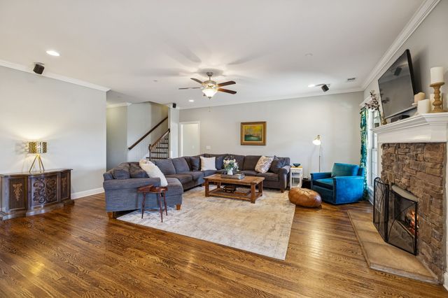 1301 Rivercrest Dr, Murfreesboro, TN 37129