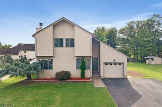 3 Wythe Cir, Hillsborough Twp., NJ 08844