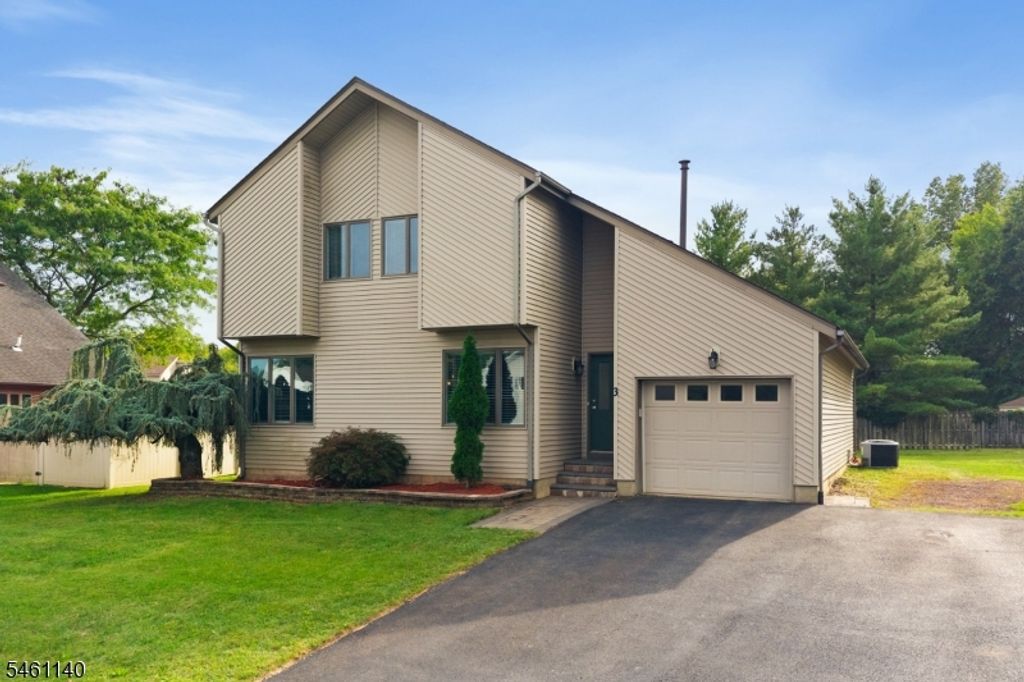 3 Wythe Cir, Hillsborough Twp., NJ 08844 — photo 2