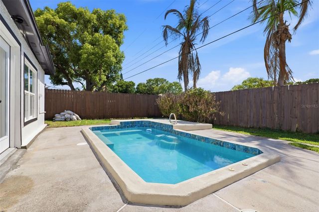 524 WESTMINSTER AVENUE, Melbourne, FL 32935
