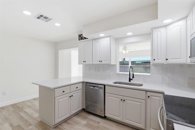 524 WESTMINSTER AVENUE, Melbourne, FL 32935
