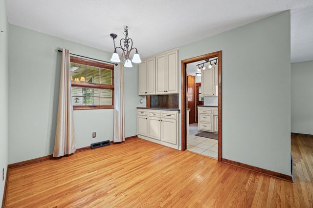 605 Arner Avenue, Shoreview, MN 55126