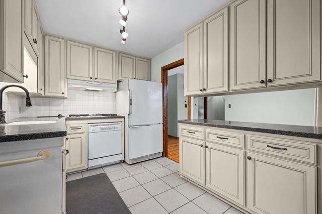 605 Arner Avenue, Shoreview, MN 55126