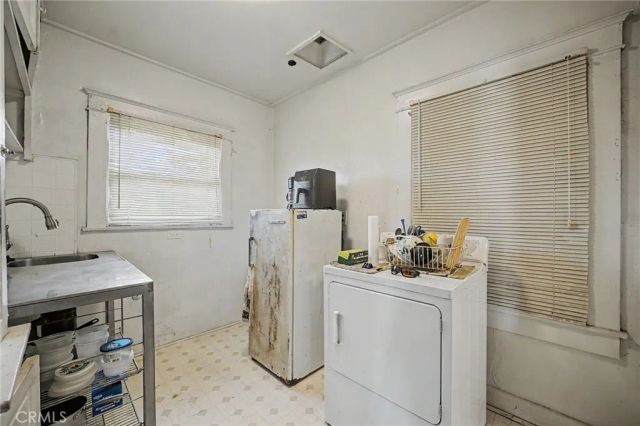 234 W 4th Street, Azusa, CA 91702