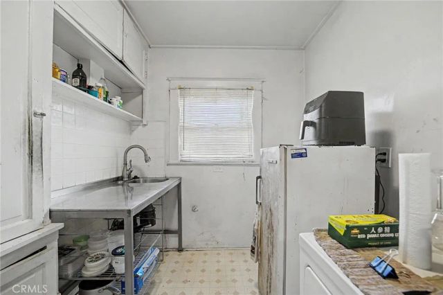 234 W 4th Street, Azusa, CA 91702