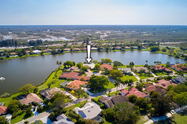 206 Thornton Court, Palm Beach Gardens, FL 33418