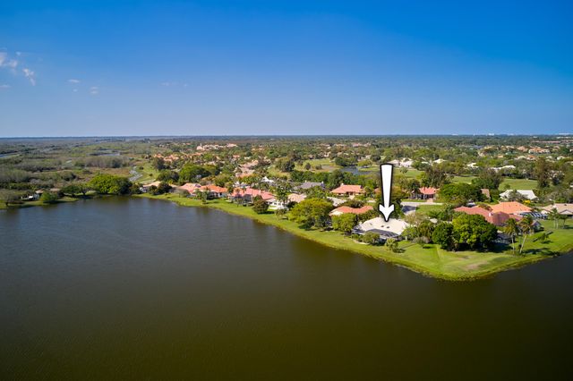 206 Thornton Court, Palm Beach Gardens, FL 33418