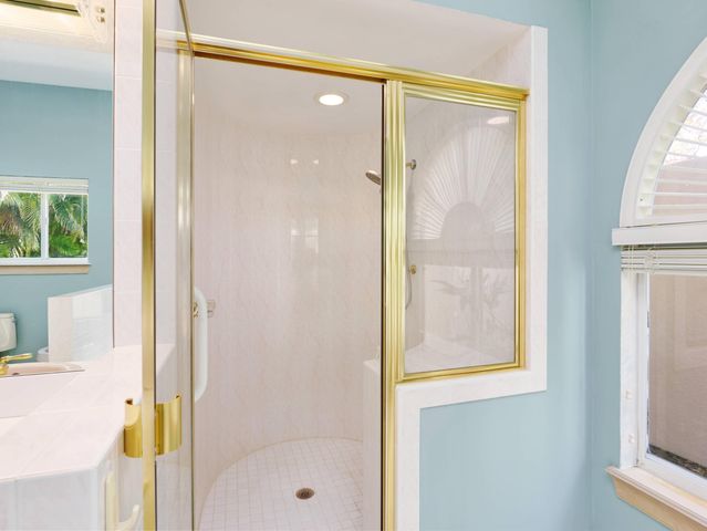 206 Thornton Court, Palm Beach Gardens, FL 33418